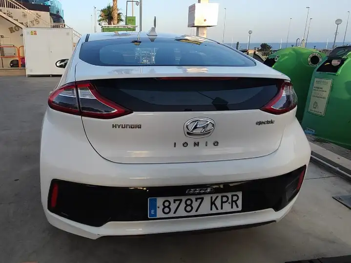 Hyundai IONIQ EV foto 5